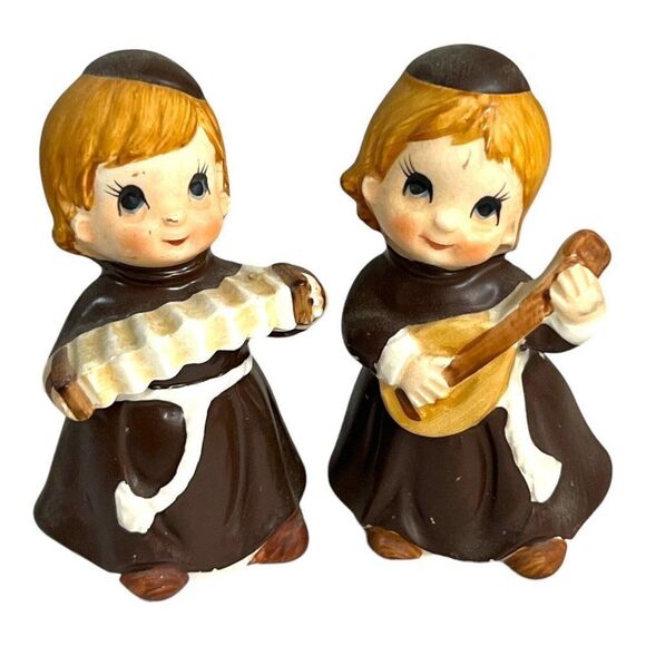 Lot 2 Vintage Ceramic Monks Friars Playing insturments Harp Banjo Made In japan - Picture 1 of 14